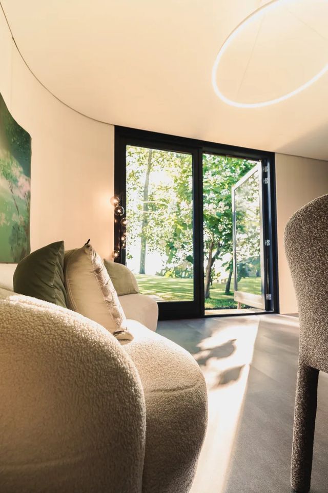 De lounge van de Silva in Everdingen