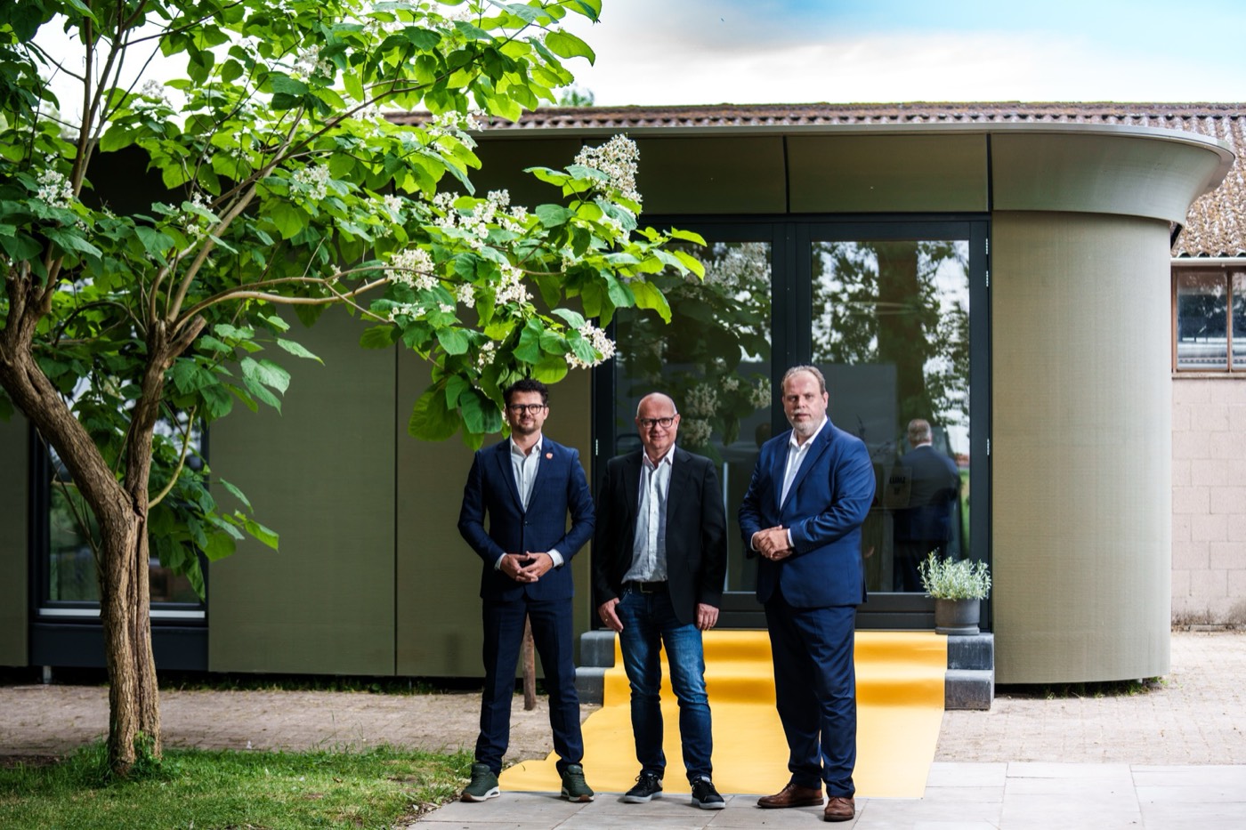 De drie oprichters van Silva Villas bij de opening in Everdingen